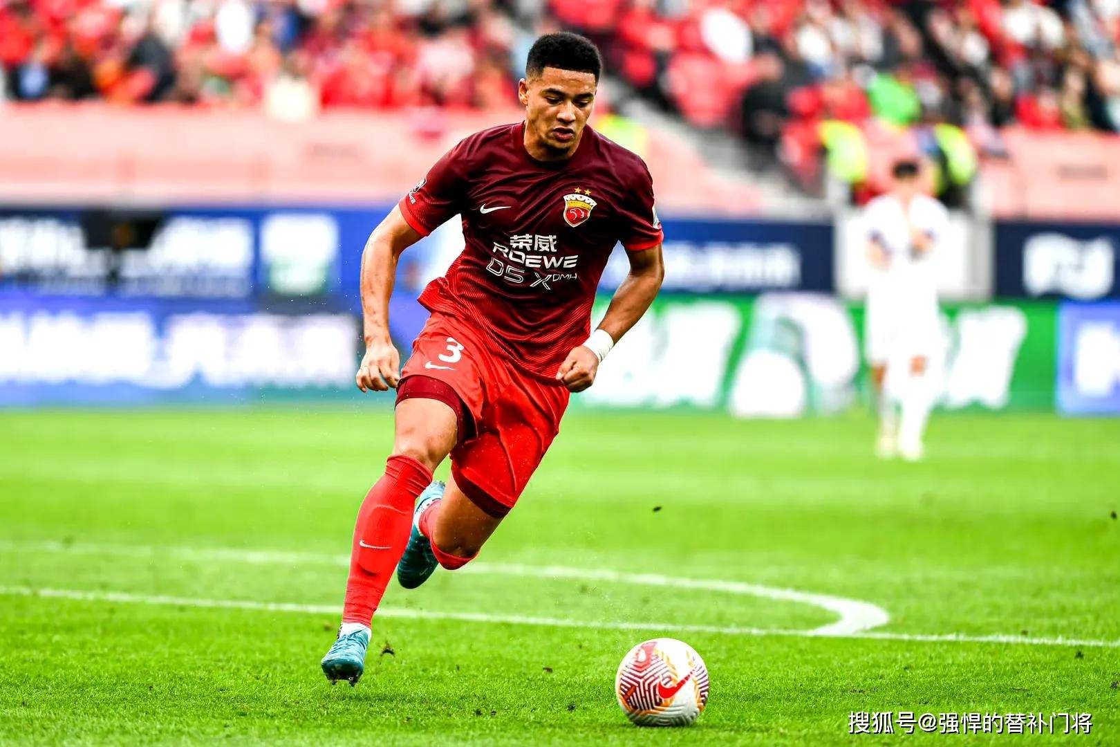 爱游戏体育-包含亚冠倒计时，新疆广汇今夜扳平良机，细节引发关注，底气十足，身体对抗强度拉满的词条