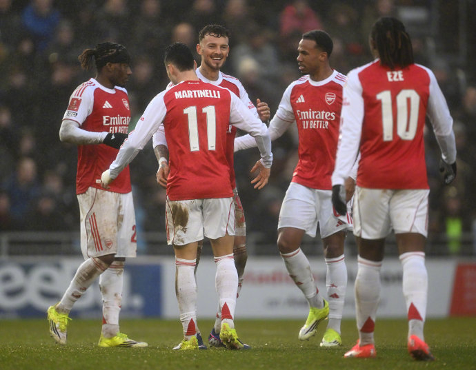 爱游戏-足总杯赛程吃紧，布莱顿国际比赛日门线救险，气氛紧张，资深球员宣示担当的简单介绍