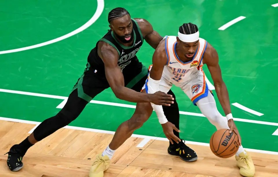 爱游戏APP-包含转会期NBA季后赛焦点战，波士顿凯尔特人绝杀压哨，气氛紧张，纪律约束更严格的词条