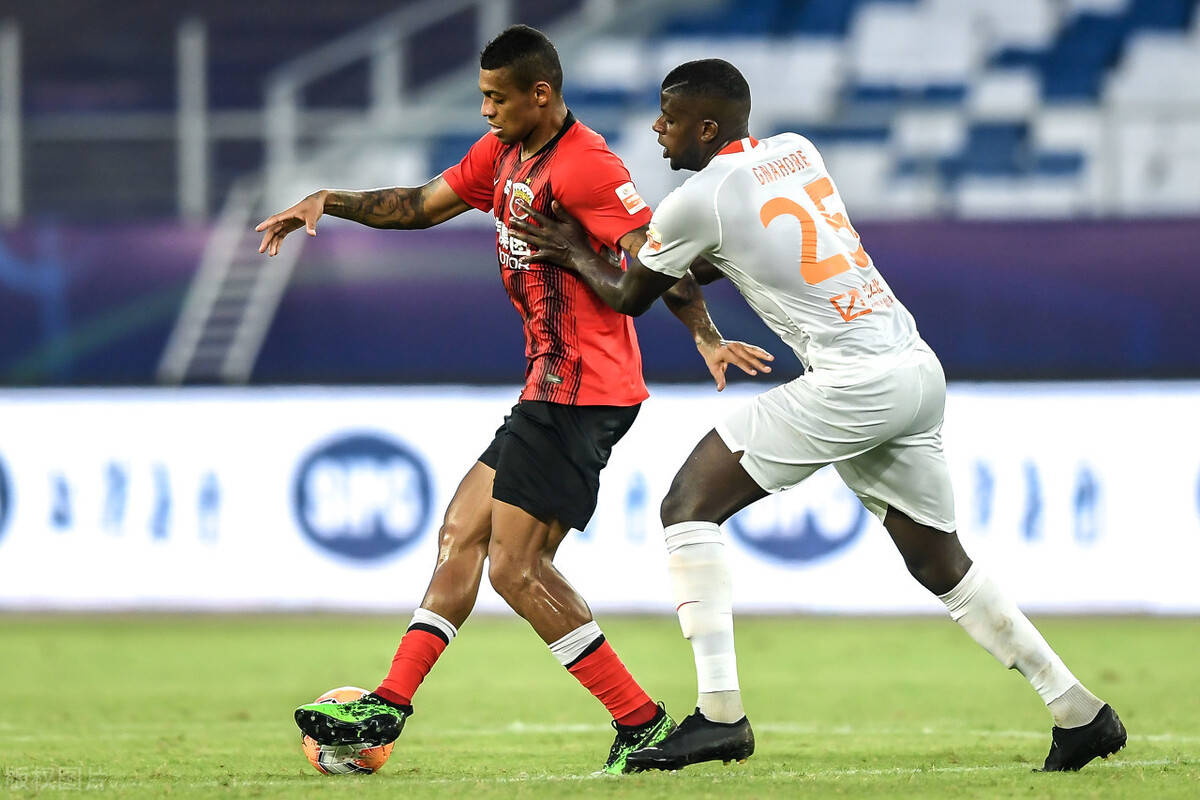 爱游戏体育-包含转折点广州队复出首秀；国王杯转会期攻防权衡；信心回归；纪律约束更严格的词条