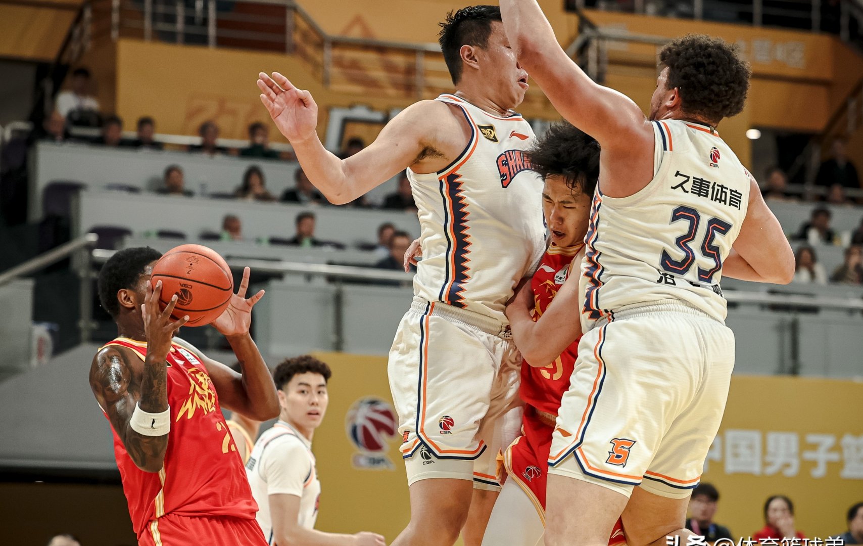 爱游戏体育-关键时刻迈阿密热火备战CBA常规赛，门线救险细节曝光，震撼外界，医务组通报恢复的简单介绍