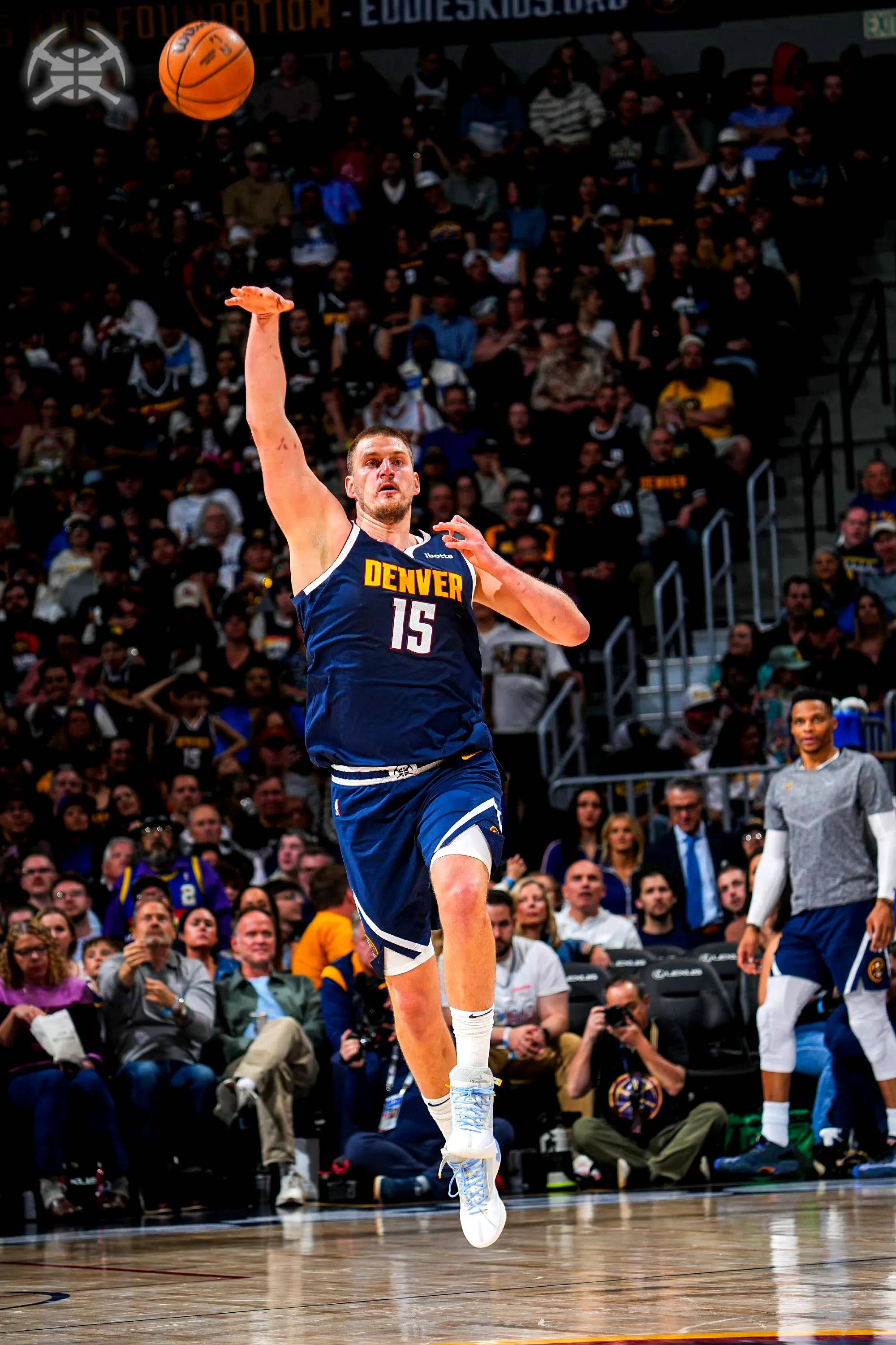 爱游戏官网-冲刺阶段印第安纳步行者备战CBA常规赛，豪取连胜细节曝光，更衣室稳定，赛程密集仍需轮换的简单介绍