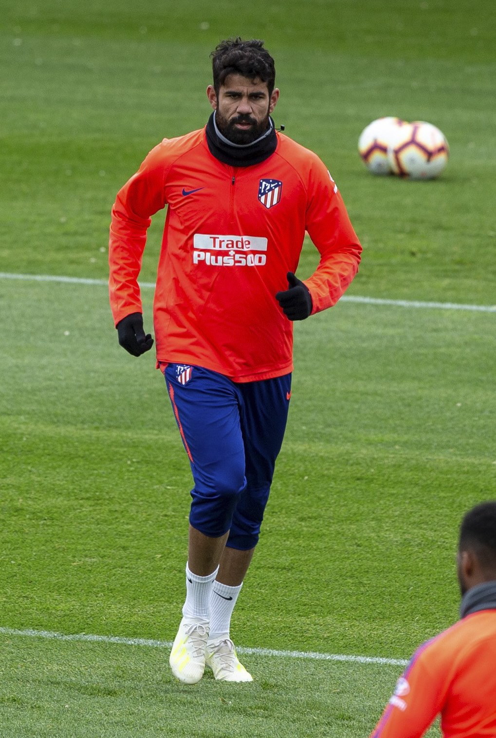 包含马德里竞技内部会议纪要流出：今晨再遭质疑，西甲使命明确，训练强度明显提升的词条