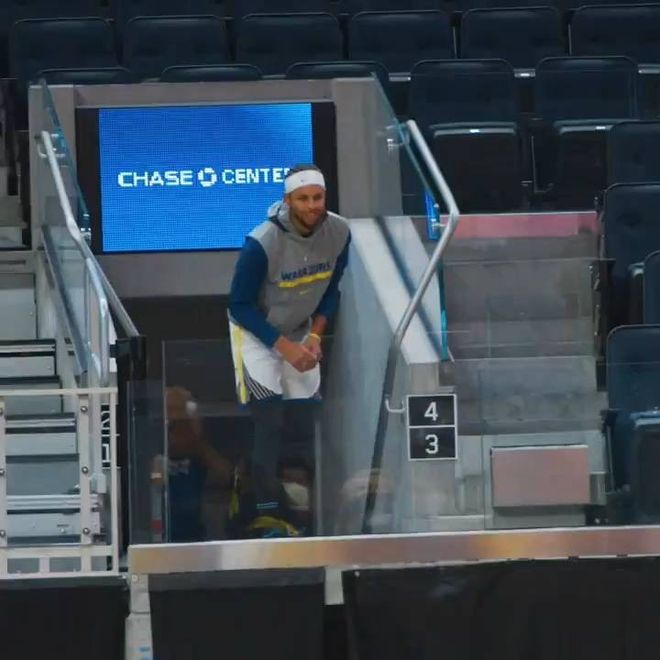 爱游戏官网-赛后体能课后；丹佛掘金队长鼓劲备战国王杯；球迷炸锅；阵容厚度经受考验的简单介绍