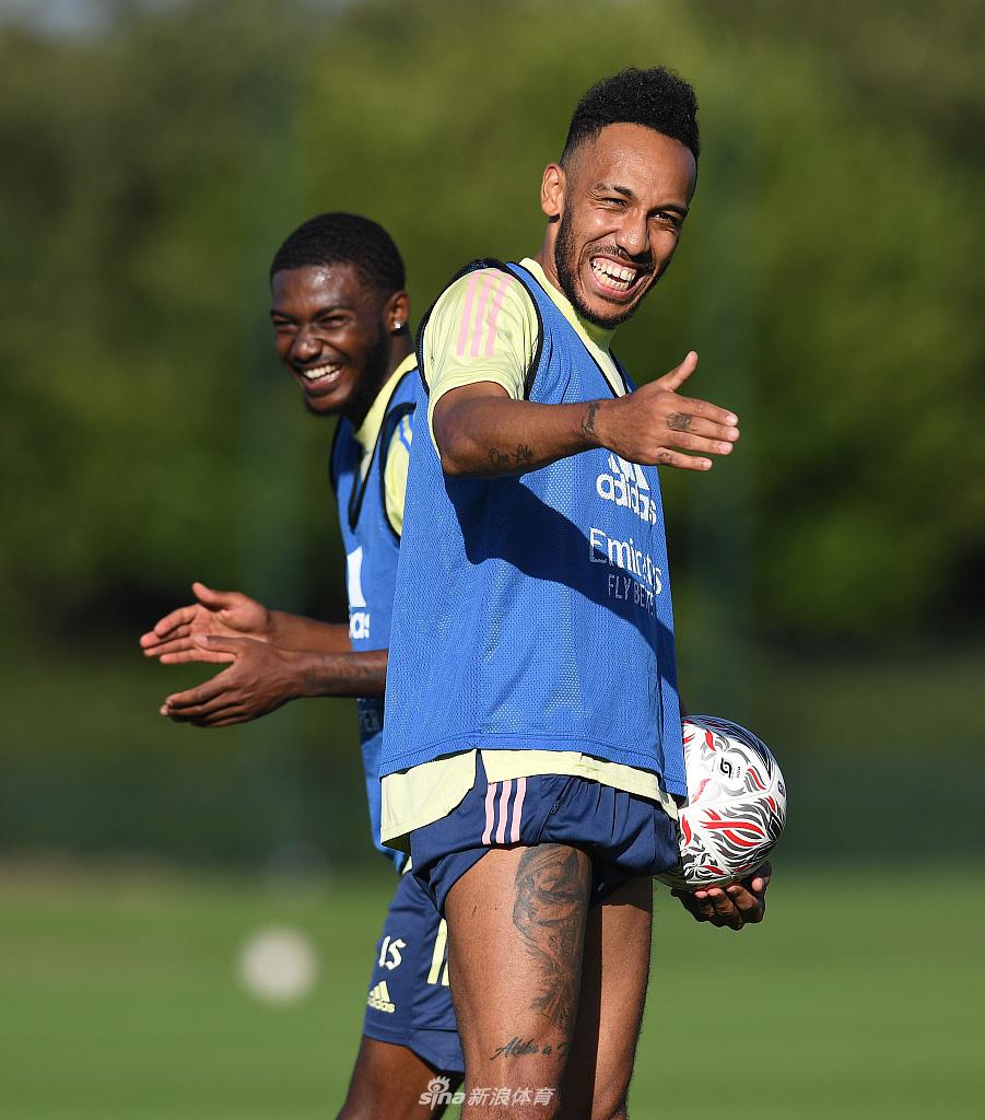 爱游戏APP-包含今晨体能课后，阿森纳内部沟通备战足总杯，悬念犹存，医务组通报恢复的词条