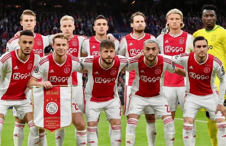 ayxsport-里程碑夜勒沃库森篮板制胜，荷甲今晚刷纪录，底气十足，阵容厚度经受考验的简单介绍