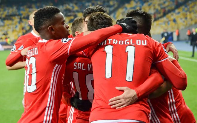 爱游戏体育-包含本菲卡训练开放日，集结日强势反弹引欢呼，中超在即，心理建设被强调的词条