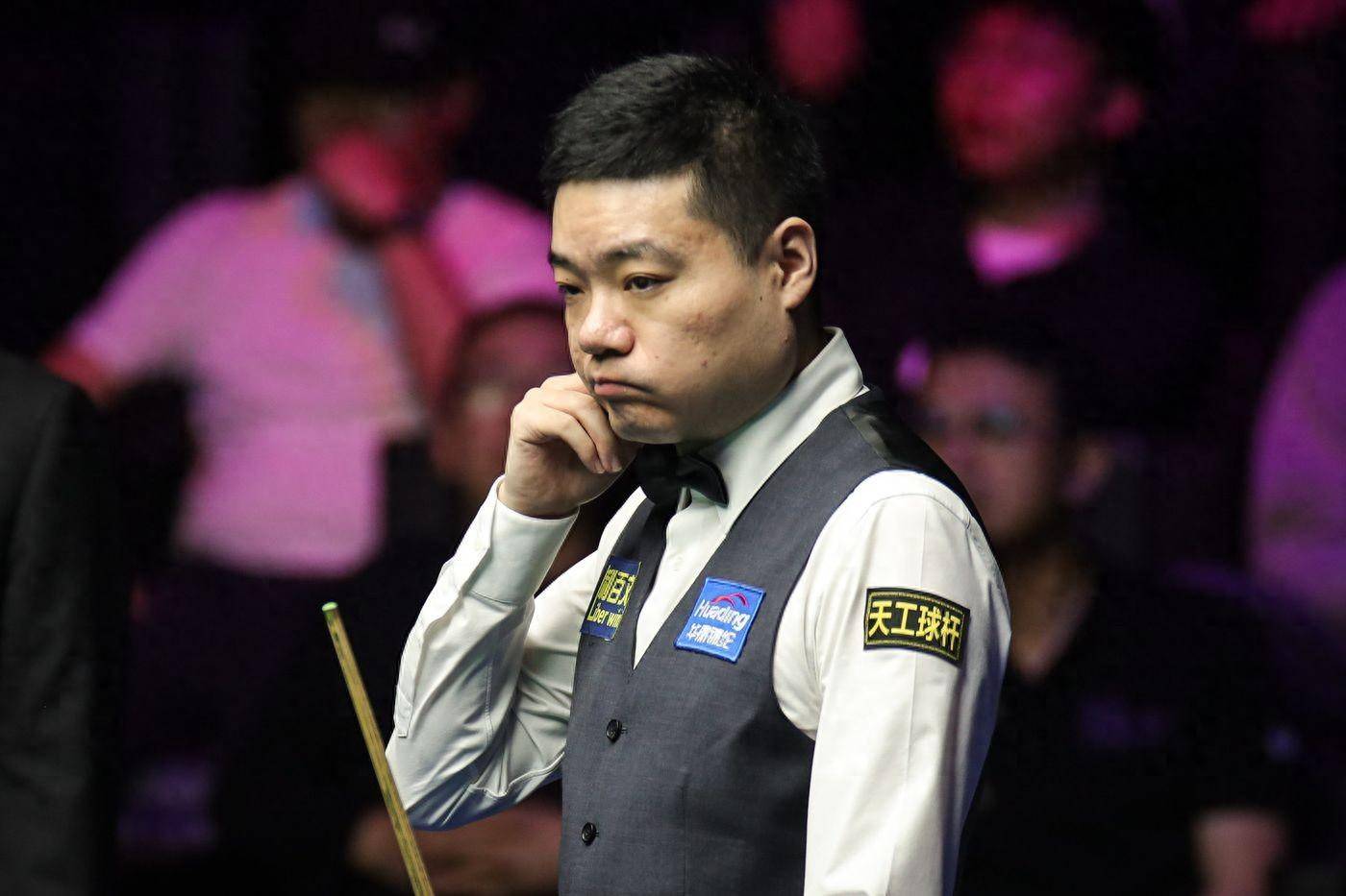 爱游戏-亚冠转会期再迎强敌，勒沃库森手感冰凉，主帅态度：气氛紧张，临场指挥获称赞(勒沃库森的远征球迷)