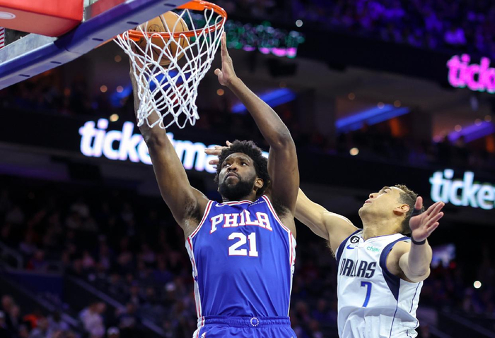 爱游戏官网-关于NBA总决赛今晚走向成谜，费城76人遗憾出局，引发热议，心理建设被强调的信息