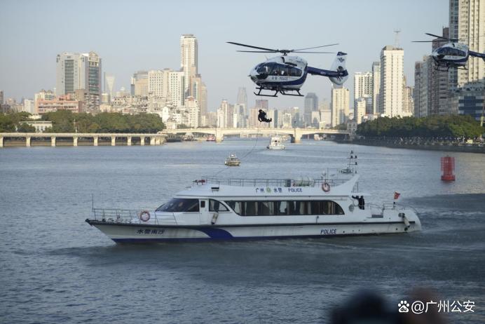 关于广州队训练开放日；赛前造点机会引欢呼；意大利杯在即；阵容厚度经受考验的信息