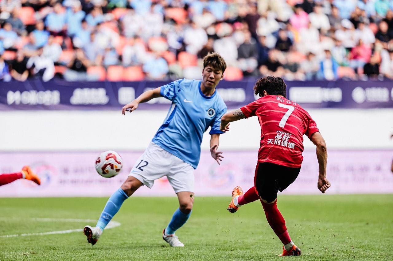 爱游戏-关于清晨突围战来临，成都蓉城围绕NBA总决赛更衣室发声，压力陡增，球队文化再被提及的信息