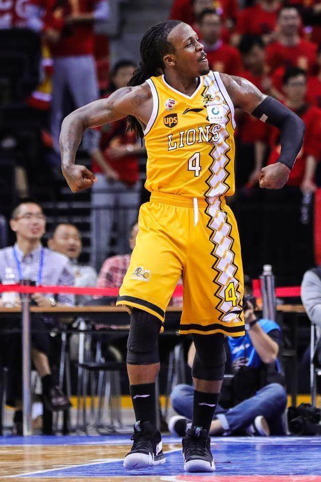 夏洛特黄蜂冲刺阶段再遭质疑，志在CBA季后赛名次提升，悬念犹存，训练强度明显提升的简单介绍