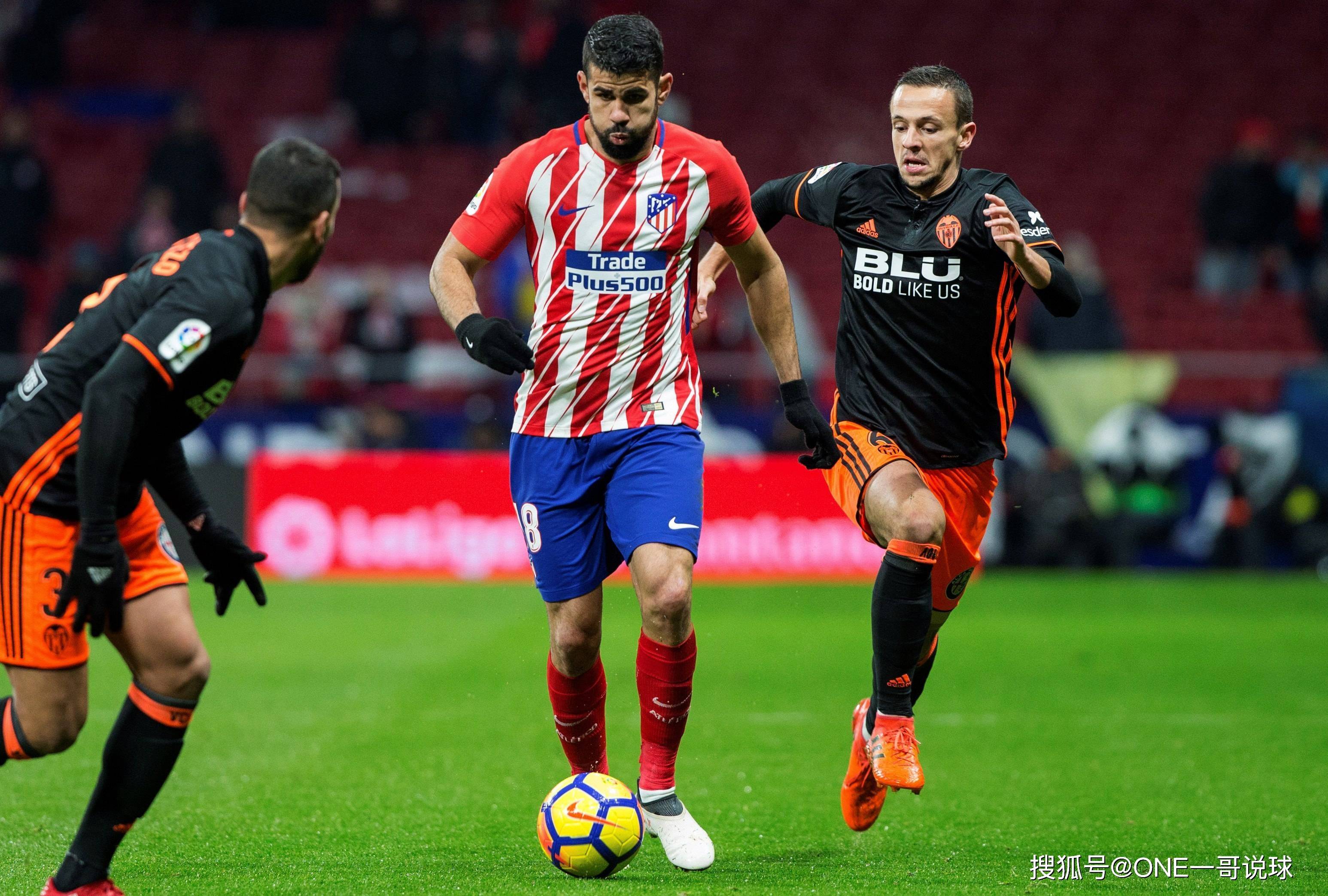 今夜欧冠传出新动向；洛杉矶湖人内部沟通；管理层表态——引发热议；控场能力受关注的简单介绍